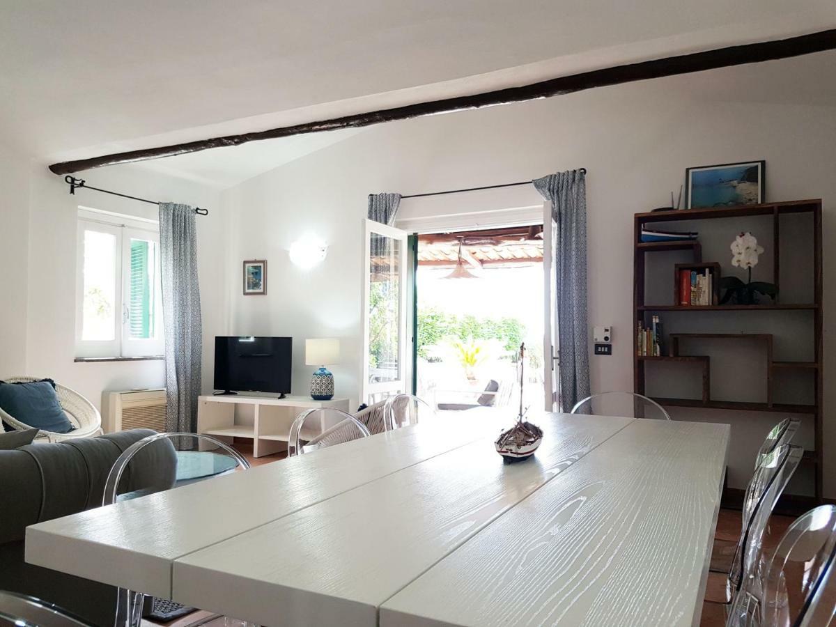 פרגליה Villa Del Sogno מראה חיצוני תמונה
